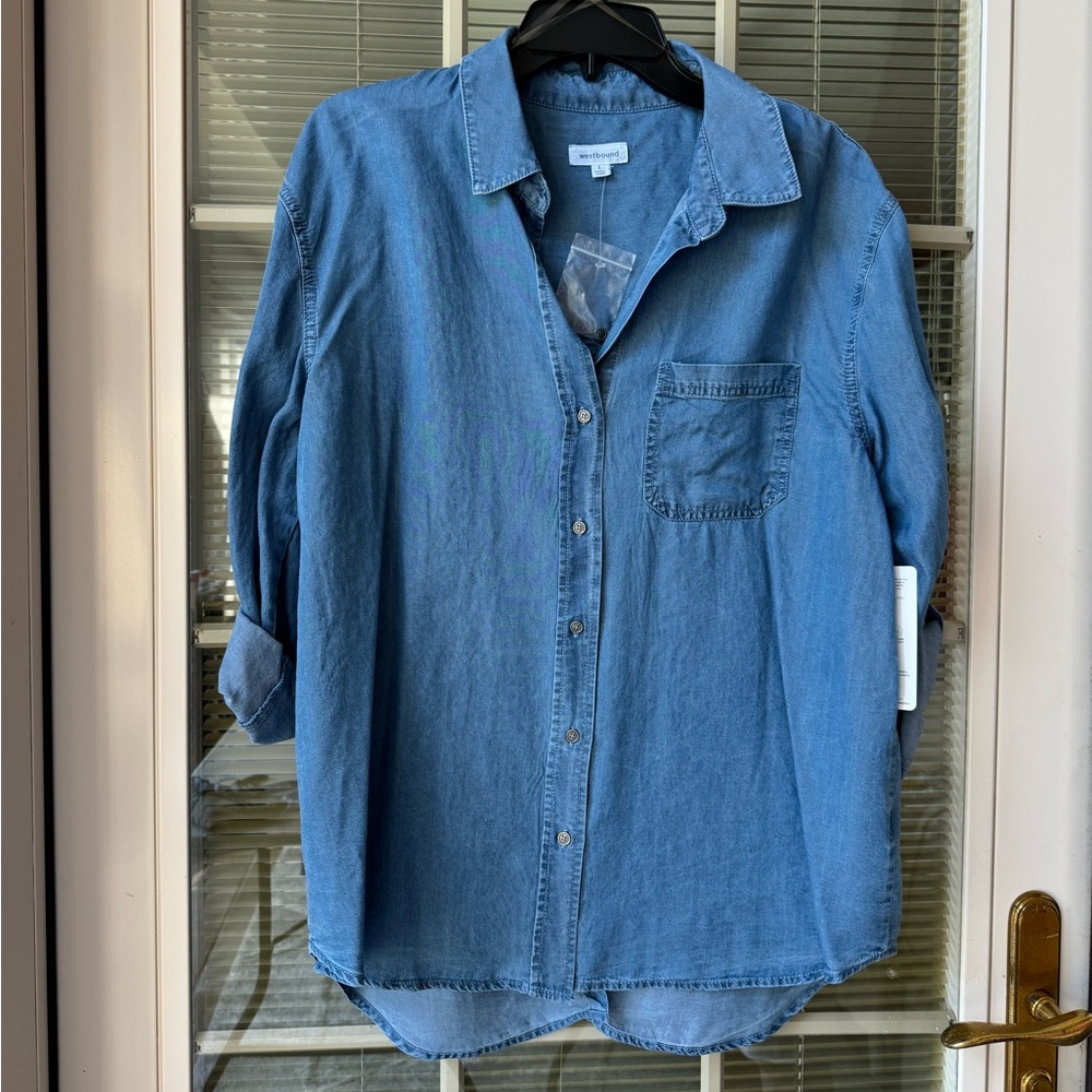 Westbound Womens LARGE Lightweight Denim Shirt V Neck,Great Back Detail TunicNWT